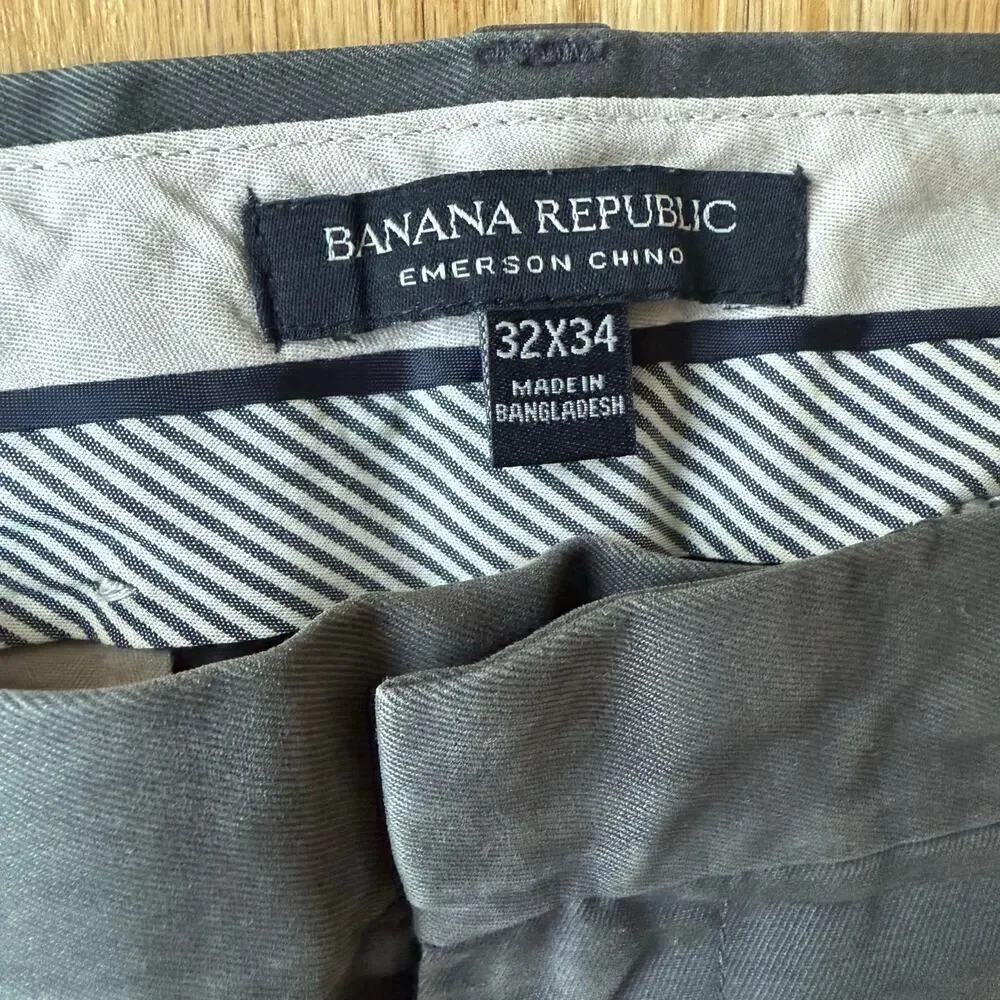 Banana Republic Emerson Chino Olive Green Pants Size 32 x 34 Casual Preppy